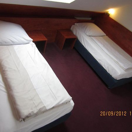 דיסלדורף Altstadt Hotel Rheinblick מראה חיצוני תמונה